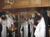Наместник Оптиной Пустыни архимандрит Венедикт совершает чин освящения храма